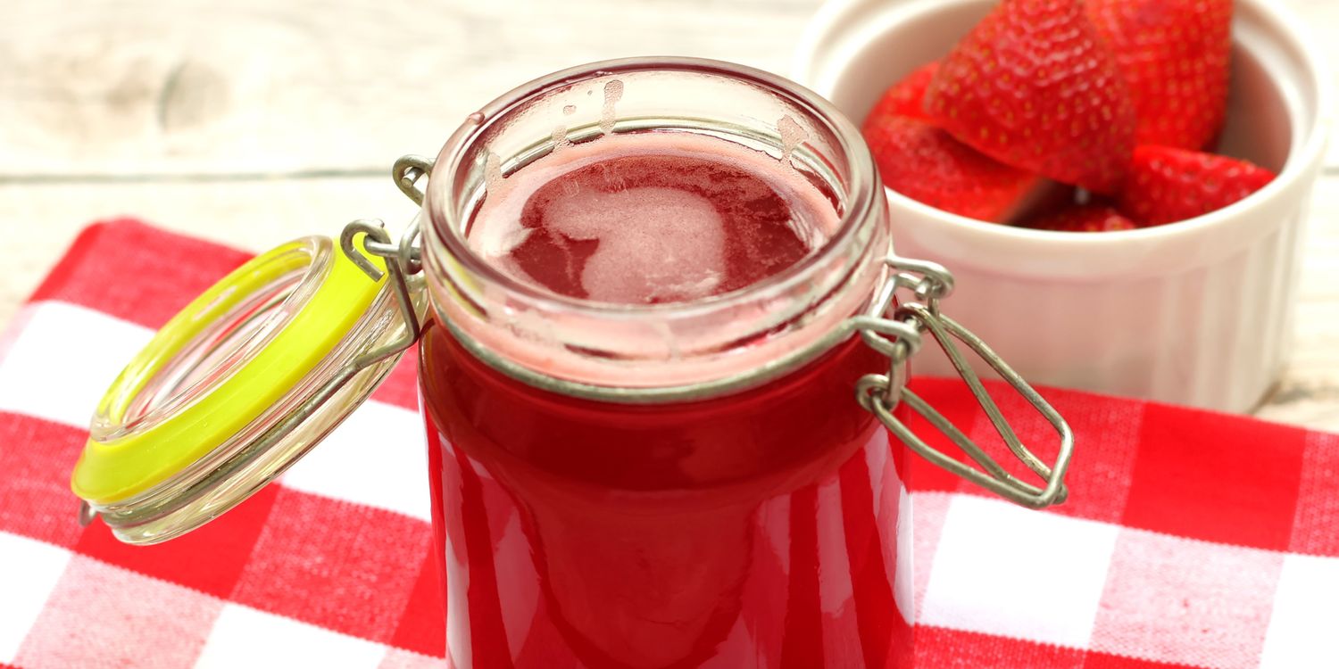 Natural Strawberry Syrup: Easy Recipe for Fresh Homemade Flavor